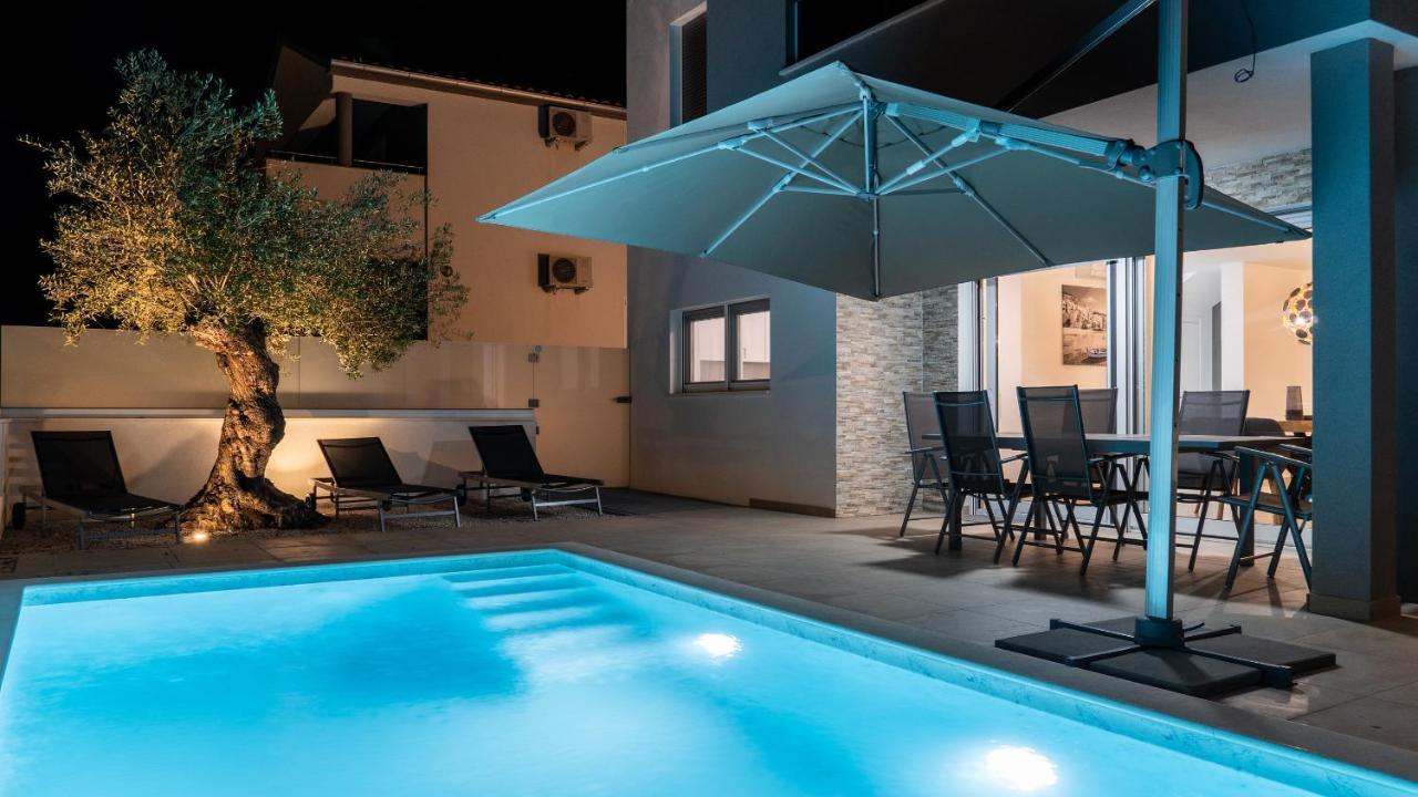 Villa Dea - Dein Rueckzugsort Am Meer Mit Beheiztem Pool 沃希 外观 照片