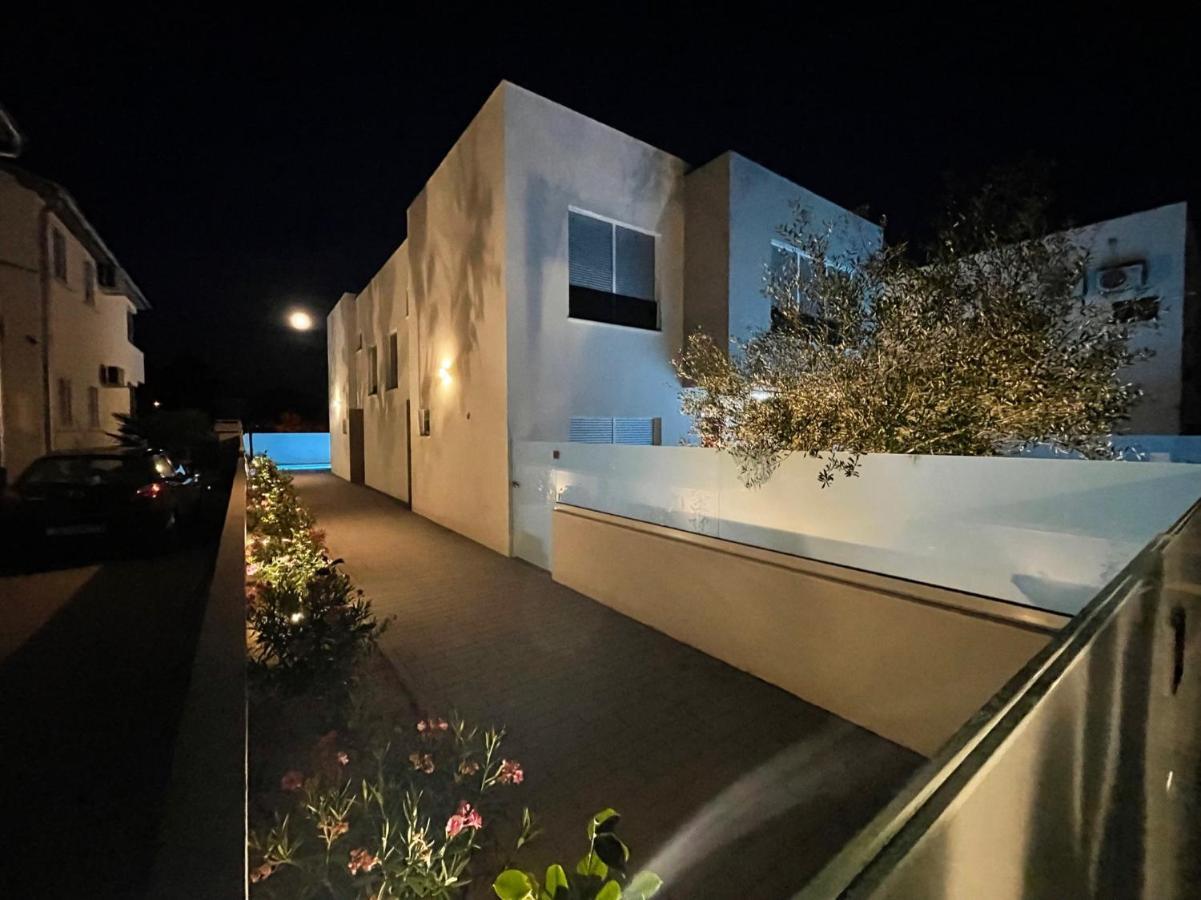Villa Dea - Dein Rueckzugsort Am Meer Mit Beheiztem Pool 沃希 外观 照片