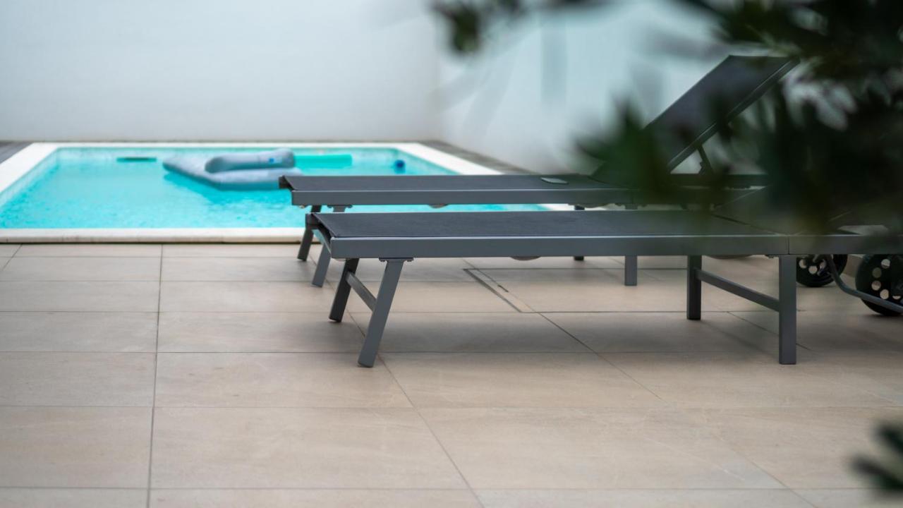 Villa Dea - Dein Rueckzugsort Am Meer Mit Beheiztem Pool 沃希 外观 照片