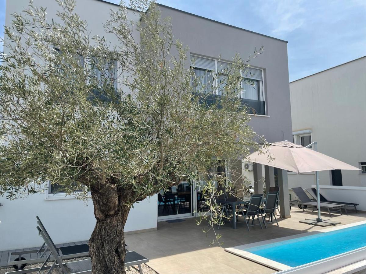 Villa Dea - Dein Rueckzugsort Am Meer Mit Beheiztem Pool 沃希 外观 照片